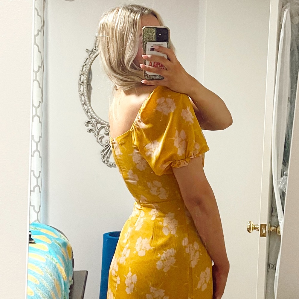 Maxi Dres - Picture 2 of 2